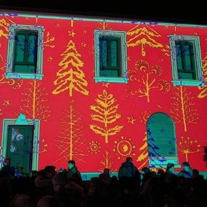 Mapping de Noël de Médiacom sur la façade de la mairie des 9e et 10e arrondissements de Marseille